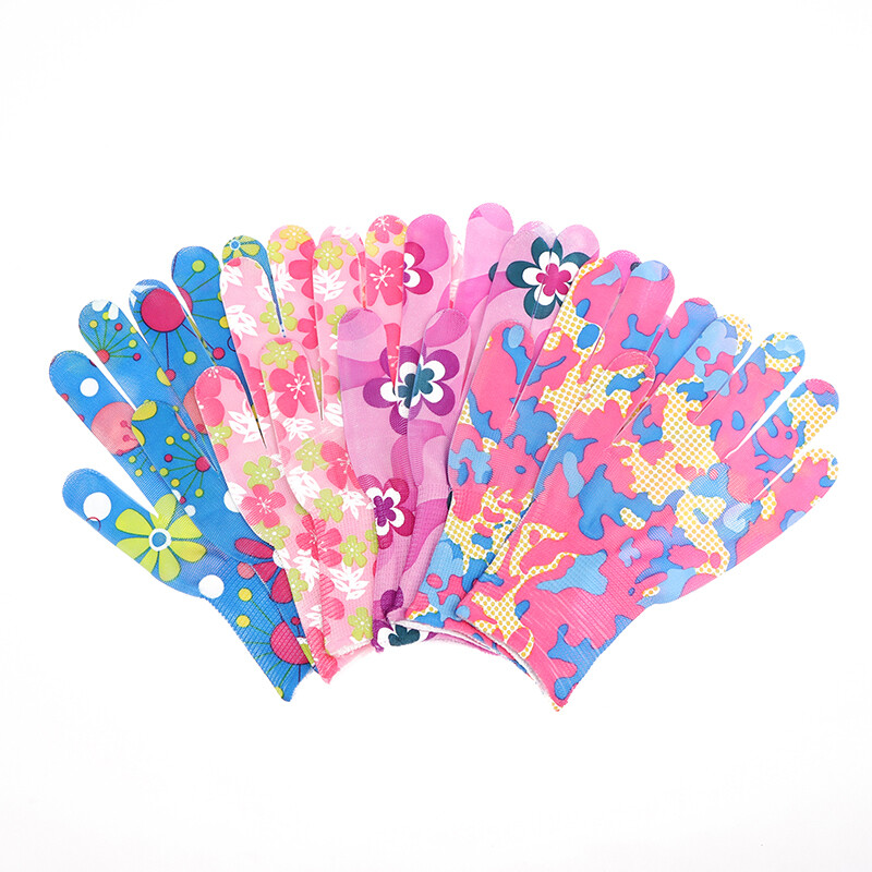 1paar naiste aiakindaid, trükitud roosa polüesterroosa lateks, töötamiseks mõeldud libisemiskindlad kaitsekindad mehaanika ehitustööriistadele