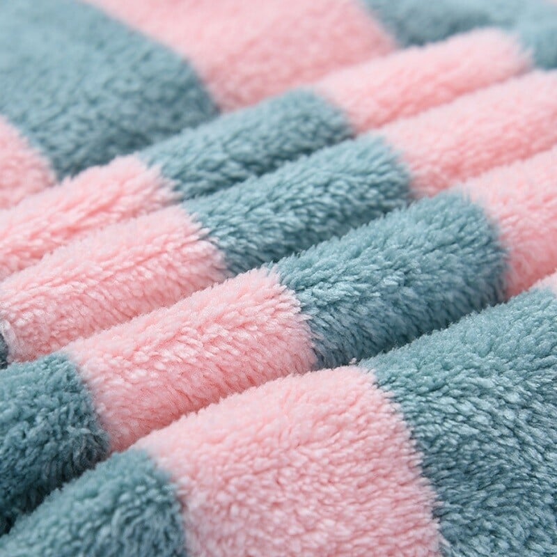 1 tk Kuivade juuste käterätik Kiiresti kuivav juuksemüts Naistele mõeldud triibulise mustriga üliimav vannitarvikud juuksekatted