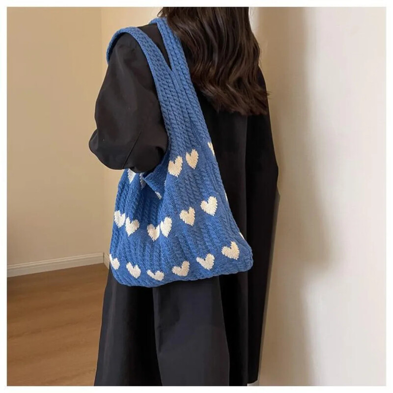 1 tk uus kootud kott Naiste suvine käsitsi valmistatud villane kootud kaenlaaluse kootud kott Love õlakott