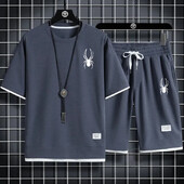 Τυπωμένο κοντομάνικο μπλουζάκι + σορτς Σετ δύο τεμαχίων ανδρικό κοστούμι βάφλα casual καλοκαιρινό αναπνεύσιμο και άνετα ρούχα προπόνησης M-3XL