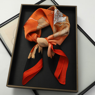 2024 Μεταξωτό φουλάρι πολυτελείας τετράγωνο Γυναικεία σάλια και περιτυλίγματα γραφείου Μικρά μαλλιά χιτζάμπ λαιμού Μαντήλι Foulard Γυναικεία μαντήλια 70*70cm