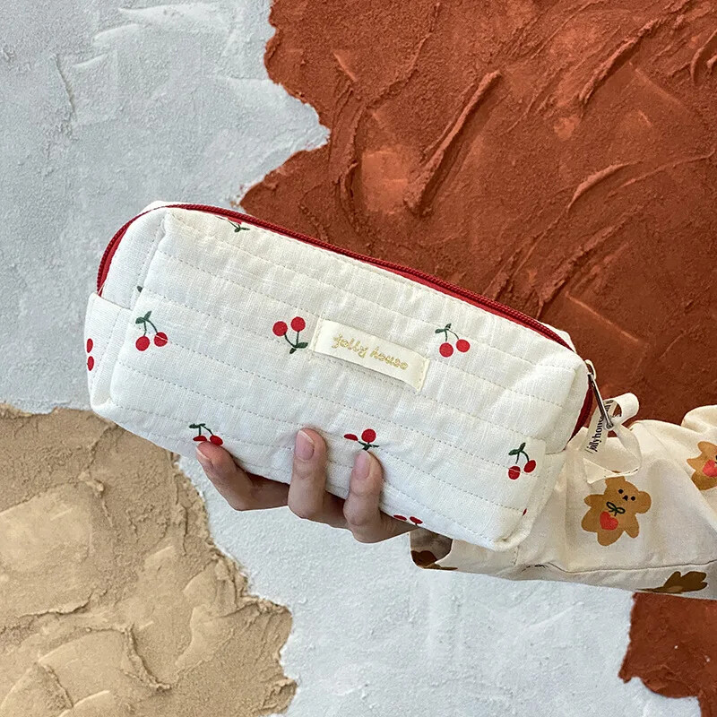 Tepitud puuvillane naiste reisihoiukott Retro kirss naiste kosmeetikakotid Armsa disainiga tüdrukute pliiatsikas meigikott käekotid