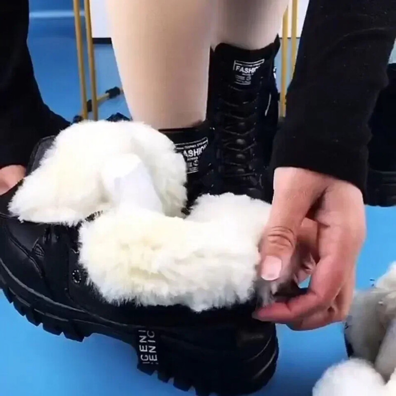Moodsad vabaajajalatsid Naiste uued 2024. aasta talvised soojad pluss sametised mustad poolsaapad Paksu tallaga puuvillased tossud Zapatillad