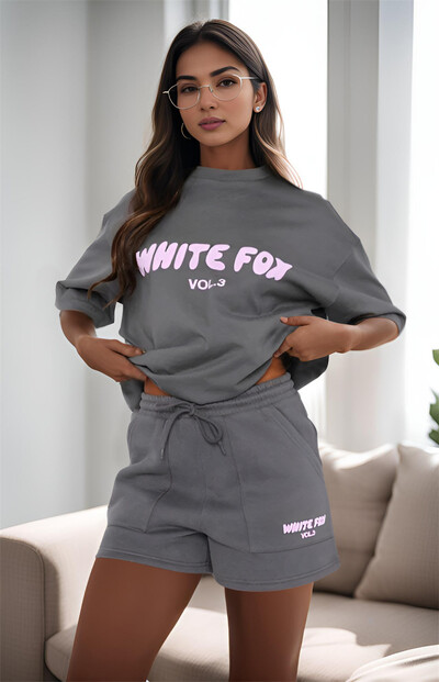 Νέο καλοκαιρινό γυναικείο σετ 2 τεμαχίων με κουκούλα με μοντέρνα σπορ λογότυπα, κοντομάνικα σετ πουλόβερ με στάμπα πουλόβερ