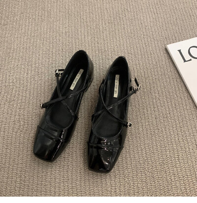 Paksud madalad kontsad naiste pumbad, hõbedased Mary Jane`i kandilise varba ühe kingaga naiste 2023 uued kevadised, kindlad vabaaja püksid.