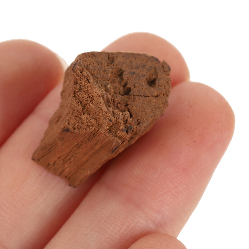 Tammelaastude valmistamine laagerduvate viskipruulimise tarvikute valmistamiseks, grillimiseks koduks ja nõustamiseks punane puit väike