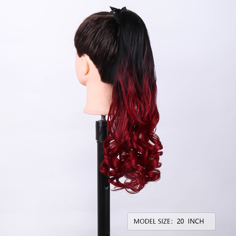 1 τεμάχια συνθετική επέκταση μαλλιών με λουρί Μαύρο-κόκκινο ντεγκραντέ Μακρύ κυματιστό σγουρό κλιπ 20 ιντσών σε πλήρη μηχανή αλογοουράς Hairpiece