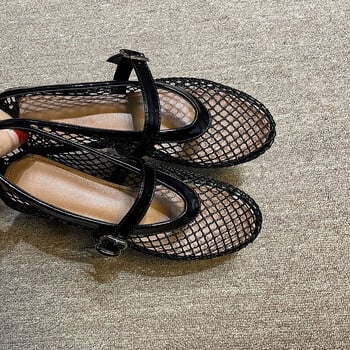 2024 Summer Mesh Hollow σανδάλια Γυναικεία Flats Shallow Loafers Νέα παπούτσια σχεδιαστών για περπάτημα στην παραλία Άνετα Ρετρό Γυναικεία Zapatillas