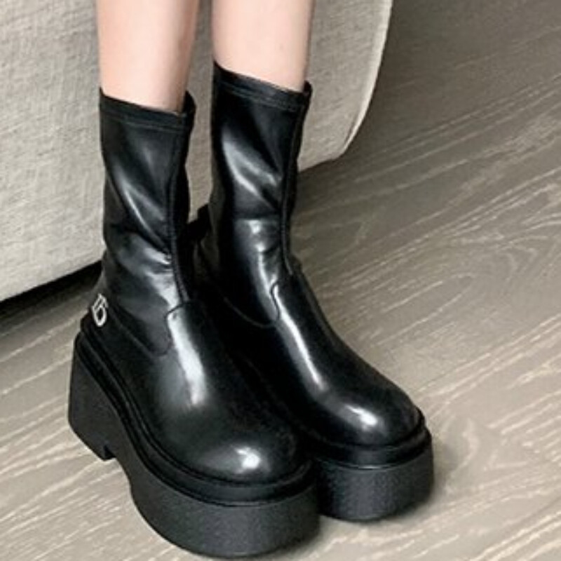 2023 Nové vysoké čižmy na platforme pre ženy, halloweenske bojové motocyklové čižmy, jednofarebné robustné dlhé dizajnové dámske čižmy