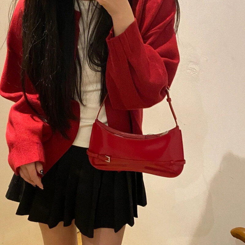 1 tk Prantsuse niši disainiga veisenahast õlakott naiste tippklassi pidu punane pulmakott Moodne käeshoitav kaenlaaluse baguette kott