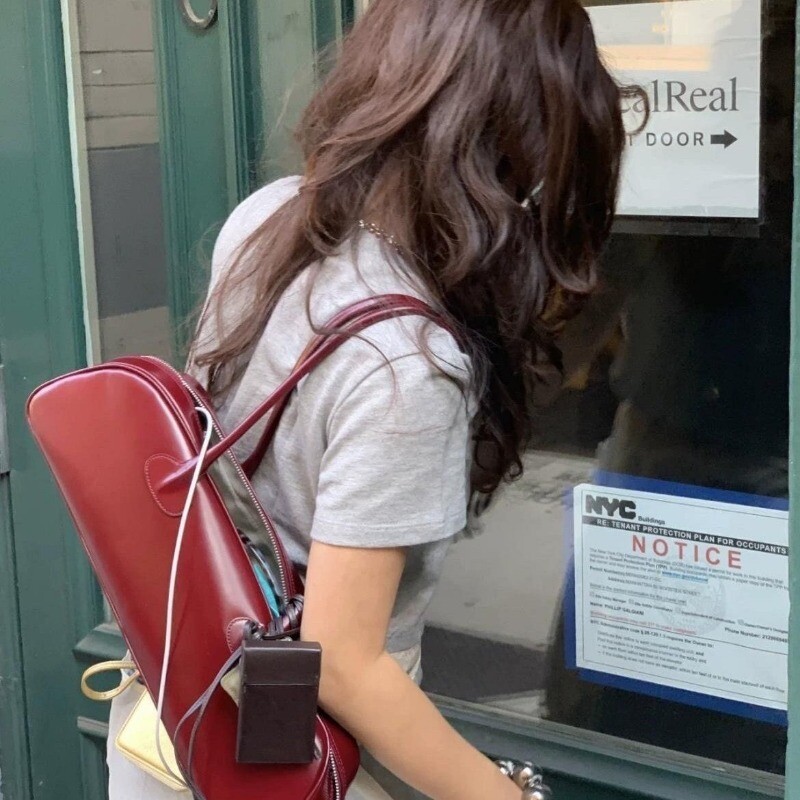 Punased PU-nahast õlakotid Naiste vanaaegsed kaenlaaluste tekstuur Suure mahutavusega baguette käekotid, mood Ulzzang, lihtsad, kõik sobivad