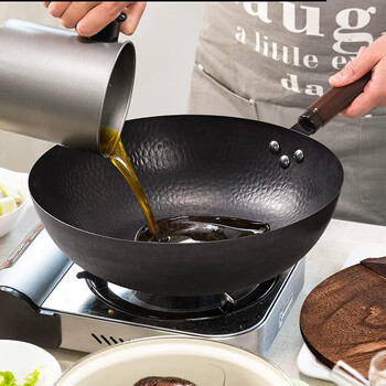 Wok Wok & Stir Fry Pans Wok Wok & Stir Fry 32 εκ. Τηγάνι Wok με καπάκι Χωρίς χημική επίστρωση Flat bottom Wok για ηλεκτρικές επαγωγικές εστίες αερίου