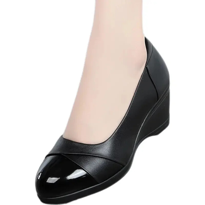 Γυναικεία Μόδα Ελαφριά Σφήνα Τακούνι Άνετα Ανοιξιάτικα & Φθινοπωρινά Παπούτσια Γυναικεία Casual Sweet Home & Outside Μαύρες δερμάτινες αντλίες E1419
