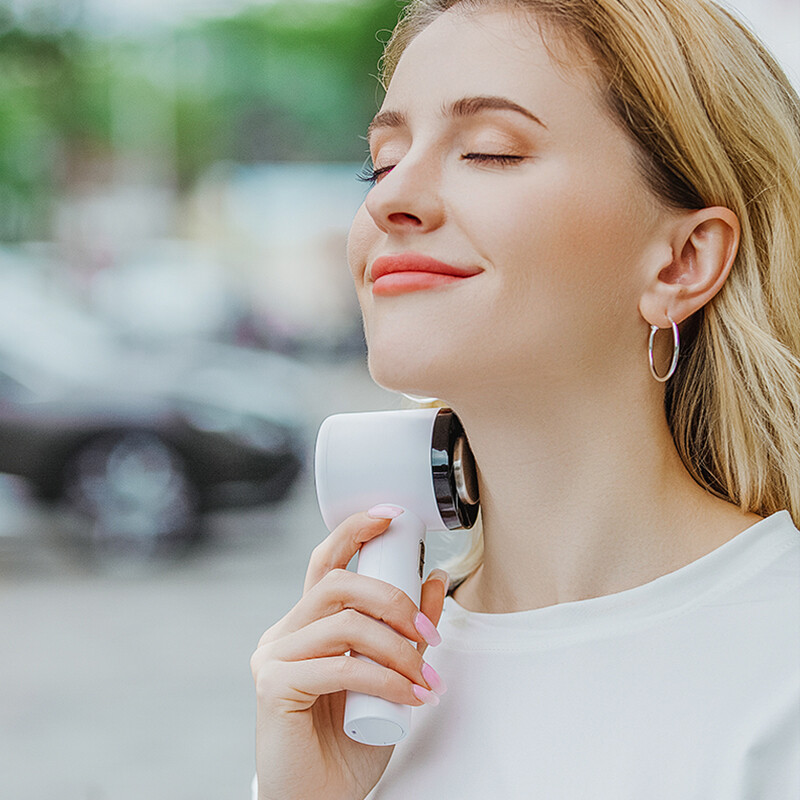 Mini käeshoitav ventilaator, pooljuhtjahutus 2200 mAh aku, kaasaskantav USB laetav käsiventilaator jahutusõhujahuti välistingimustes kasutamiseks