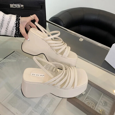 Hõbedased kiilusandaalid Naiste platvormkingad Must vööga kõrged kontsad Gladiator paksu kontsaga suvekiilud Zapatos De Mujer