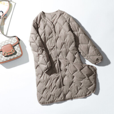 Schinteon Women Ultralight White Duck Down Long Jacket Argyle V-deck Collar Ежедневно есенно зимно горно облекло Палто 2023 Нова мода