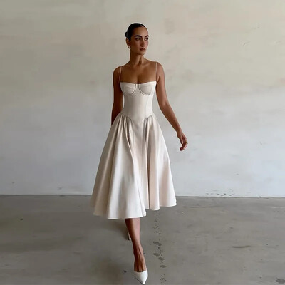 Suvised naiste rinnaga mähitud sling-kleit Seksikas õlgadest maha keeratud plisseeritud maksimantlid Uued naiste suvepuhkusepeo tänavarõivad