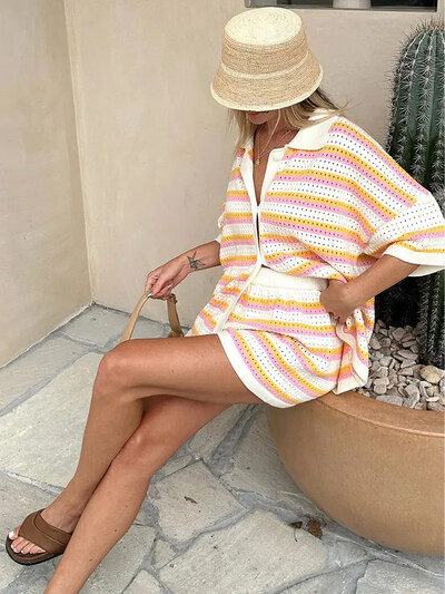 Tricot cu imprimeu în dungi pentru femei Seturi de 2 bucăți la modă, la un singur piept, mâneci scurte, cămașă, pantaloni scurți, costume de vară 2024, ținută ocazională vocație