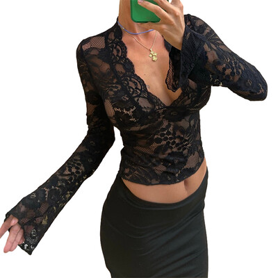 Xingqing Aesthetic Lace Top Women Sexy Clothing See Through Deep V-образно деколте, тениски с дълги ръкави, парти дрехи, клубно облекло