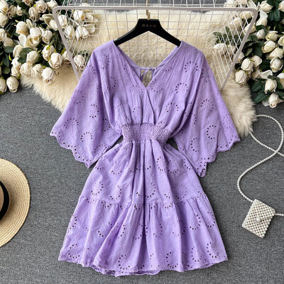 Biele/fialové/modré letné šaty s výstrihom do V, nové čipkované výšivkové šaty s krátkym rukávom, dámske vintage párty plážové midi šaty