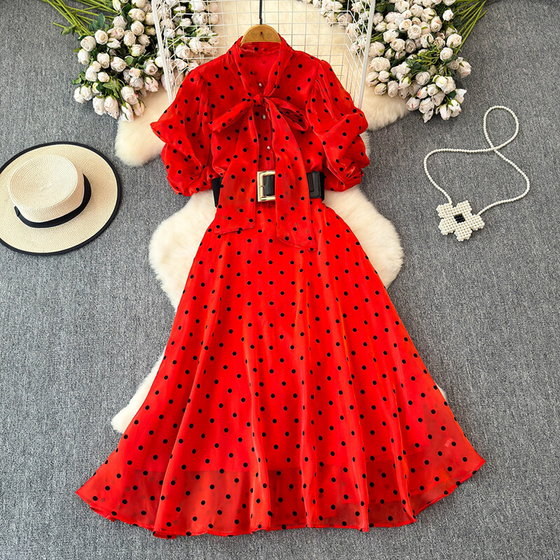 EWQ modna haljina s remenom s točkastim printom za žene, haljine s mašnom na vezanje i skupljenim strukom, kratkih rukava, novo ljeto 2024., 27X200