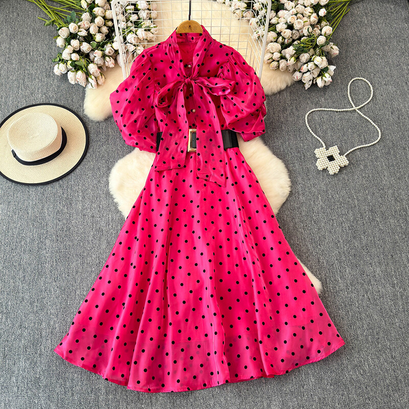 EWQ modna haljina s remenom s točkastim printom za žene, haljine s mašnom na vezanje i skupljenim strukom, kratkih rukava, novo ljeto 2024., 27X200