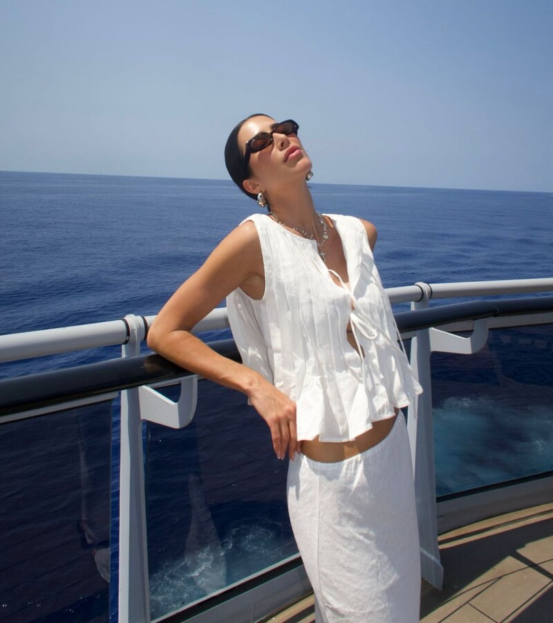 Μόδα φιόγκος με κορδόνια πουκάμισα Γυναικεία βαμβακερά λινά κούφια Αμάνικα πλισέ μπλούζες Γυναικεία 2024 Καλοκαίρι Νέα casual γυναικεία λευκά μπλουζάκια