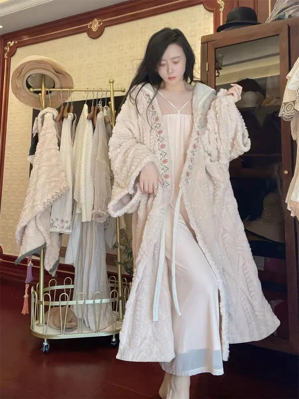 Talvine plüüspaksendatud öösärk, 2023, uus liibuv pidžaamad, naiste pikk keep, mis kannab sooja hommikumantlit, hea välimusega