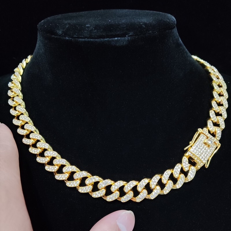 Férfi Női Hiphop Iced Out Bling lánc nyaklánc Kiváló minőségű 13 mm széles Miami kubai lánc HipHop nyakláncok divat ékszerek