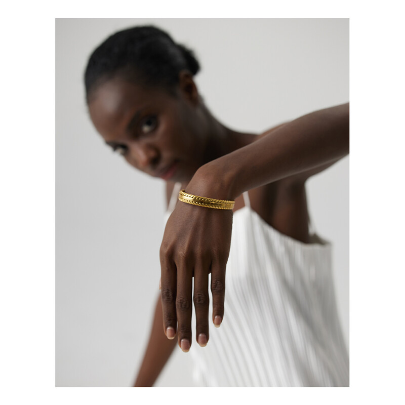 Yhpup 316L гривна от неръждаема стомана с листа Минималистичен метален златен 18 K маншет Гривна Водоустойчиви бижута Парти подарък