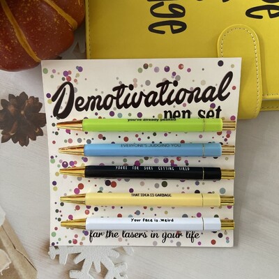 Solvav pliiats MAMA Pen Festival Push Type Plastic Work Sucks Pen Funny Kirjatarbed Klienditeenindus Pliiatsid School