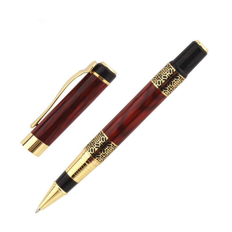 Must punast värvi kuldne nikerdatud mahagonist ärikontori rullpallipliiatsi koolitarbed