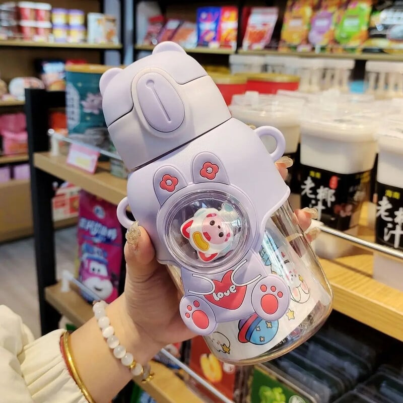 600 ml-es Cartoon Kids kulacs műanyag vizespohár szívószállal gyerekeknek Iskolai szivárgásmentes kültéri ivópalack pohár