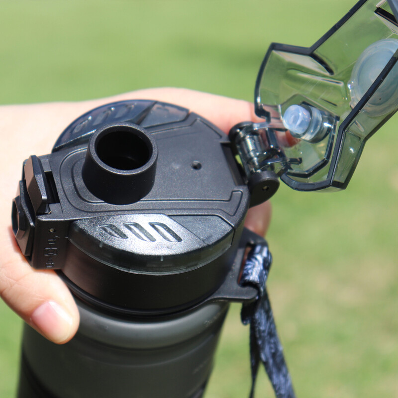 500 ml spordiveepudel BPA-vaba kukkumisvastane lekkekindel suure mahutavusega spordisaali pudel Tritan plastikust kaasaskantav pudelivesi