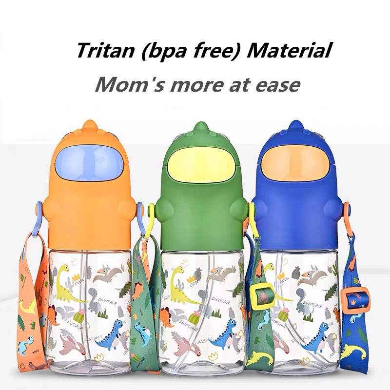 560 ml karbist dinosauruse õlgedest veepudel lastele koos rihmadega Tritan Bpa, purunemiskindel Kawaii lapsekõrvits kooli jaoks