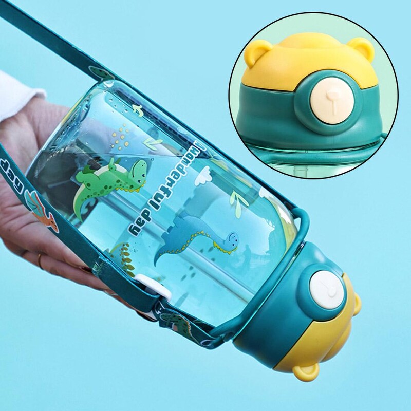 650 ml-es aranyos gyerek vizes palack szalma nélkül BPA szivárgásmentes kültéri hordozható gyermekpoharak Iskolai kulacs gyerekeknek