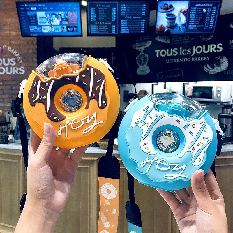 380ML Cute Donut παιδικά μπουκάλια νερού με άχυρο παιδικό κύπελλο κινουμένων σχεδίων για κορίτσια σχολικά ταξίδια στεγανά μπουκάλια ποτών