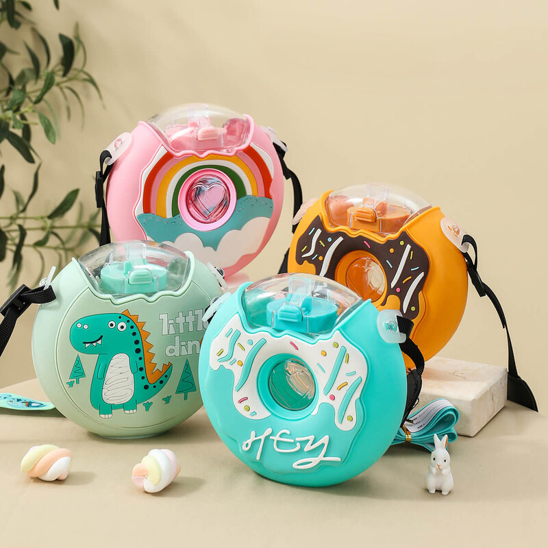 Sportska boca za vodu u obliku krafne od 13 oz, nepropustna, nepropusna, slatka plastična boca za vodu na otvorenom, bez BPA, s podesivom slamčicom za remenje