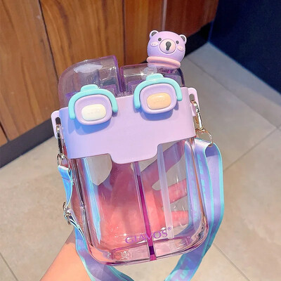 Suure mahutavusega joogipudel, kahe prügikastiga plastikust kõrretass lastele kaasaskantav veepudel koos kauni multifilmiga