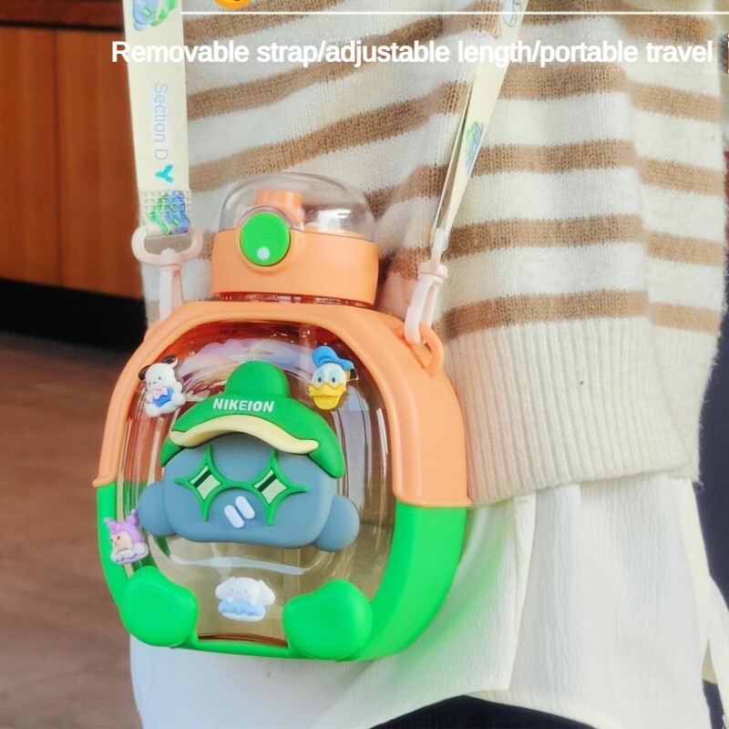 Elujõulised lastenukud suvel Kõrge esteetilise väärtusega Suure mahutavusega kaasaskantav kahesuuline õlgveepudel