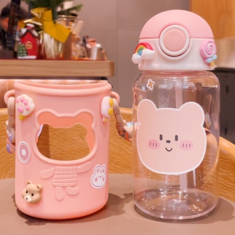 Sticla de apă cu urs de desene animate din plastic 620 ML ceașcă cu paie pentru copii de capacitate mare, ceașcă portabilă cu apă pentru sport, etanșă, școală, băieți, fete