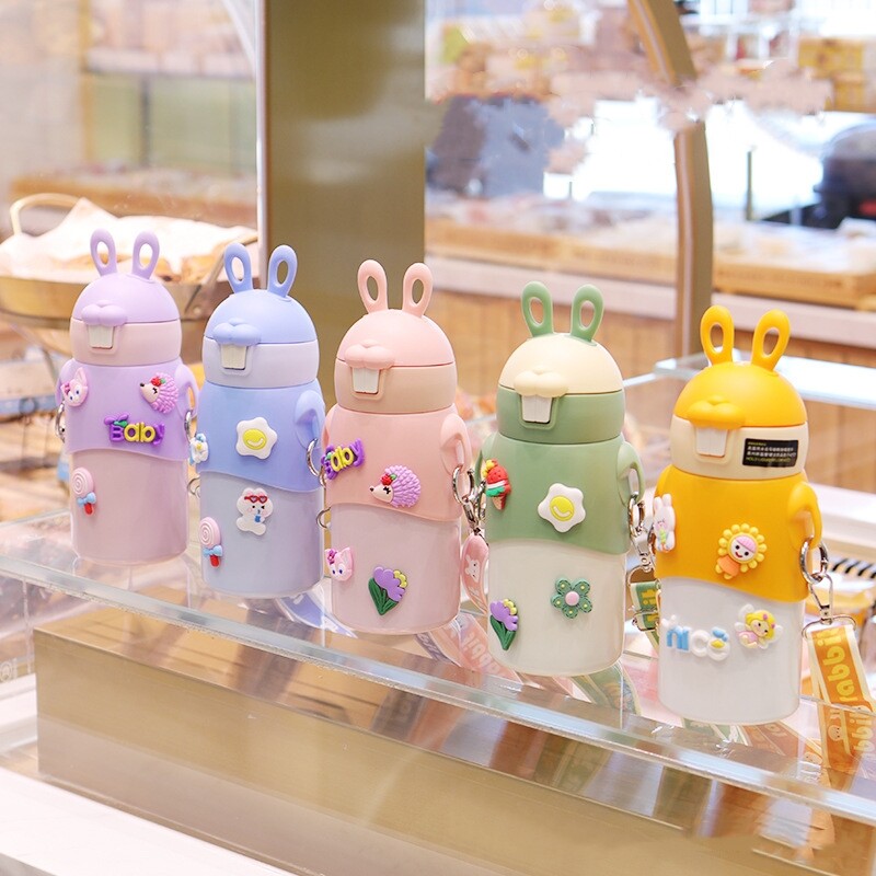 Child Thermal pudel 500ml küülik Liimid Konks Lastele Spordipudel Härmas õlgedest Tass Suure mahutavusega veetass armas pudel