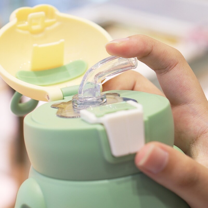 Child Thermal pudel 500ml küülik Liimid Konks Lastele Spordipudel Härmas õlgedest Tass Suure mahutavusega veetass armas pudel