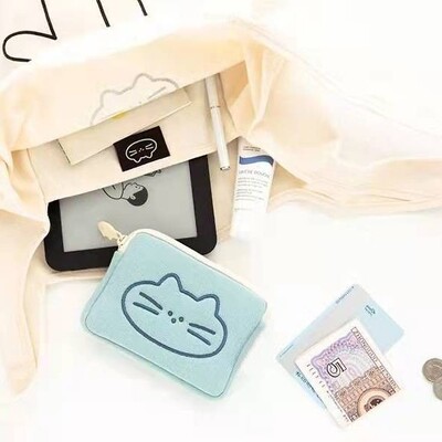 BOMO armsad Korea stiilis rahakotid naistele Kawaii Cat Lühike Versioon Kaart Rahakott Sweet Girl Multifilmikotid naistele Trend 2024