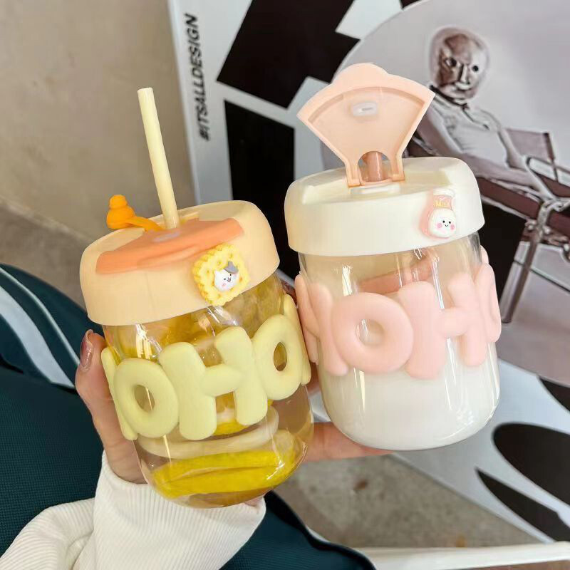 Mini joogiveepudel BPA-vaba multikas, armas plastikust veetass, kaasaskantav klapptop poiss tüdrukule spordikooli õpilaspudelile