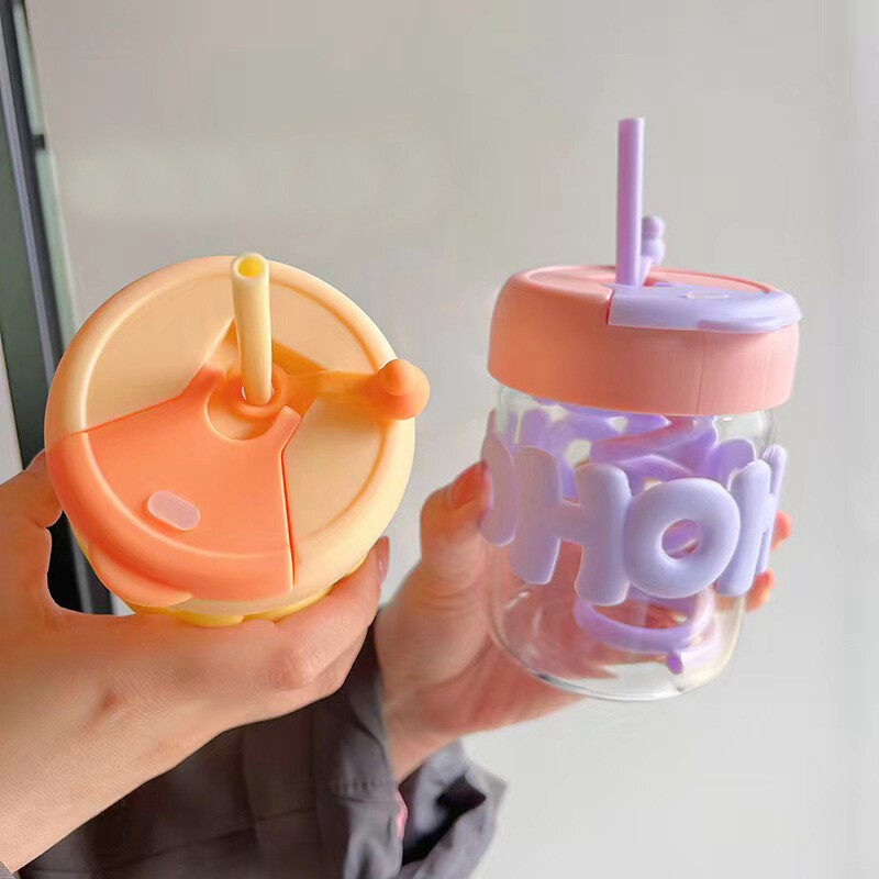 Mini joogiveepudel BPA-vaba multikas, armas plastikust veetass, kaasaskantav klapptop poiss tüdrukule spordikooli õpilaspudelile