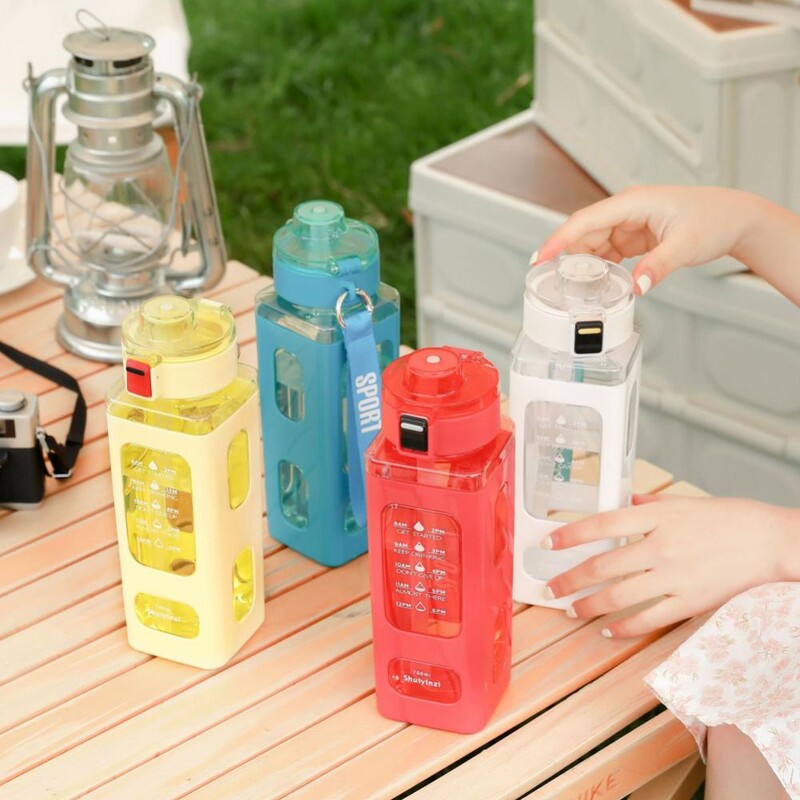 Ruudukujuline piimaveepudel Loominguline reisikohv, mahl, tee ajamarkeriga Gradientvärviga Köögitarvikud Õletass Kaasaskantav