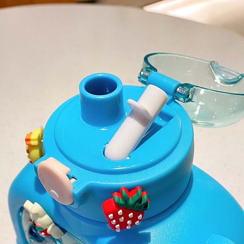 Aranyos medve műanyag pohár nyári sport italos vízforraló Rajzfilm utazási szalmabögre hordozható Kawaii gyerekpohár 1 literes vizes palack lányoknak