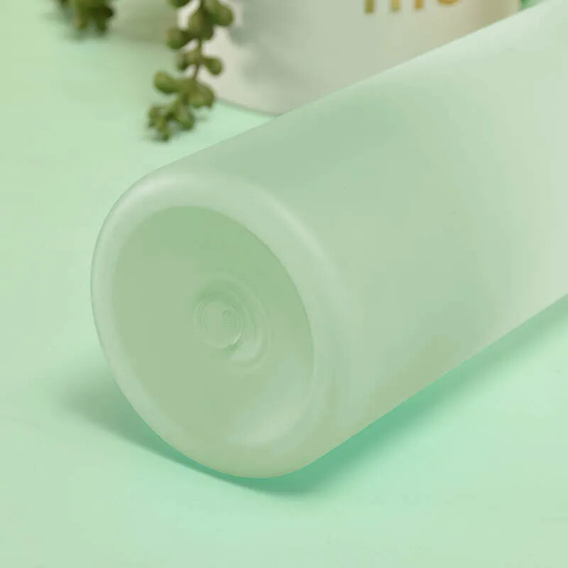 Nyári vizes palack kültéri sportoláshoz fitnesz vizes pohár nagy kapacitású spray palack BPA-mentes italos utazó hordozható bot