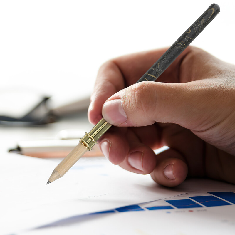 Bambusest pliiatsi pikendiga värvipliiatsi pikendusega mitmeotstarbeline bambusest pliiatsipikendus õpilastele